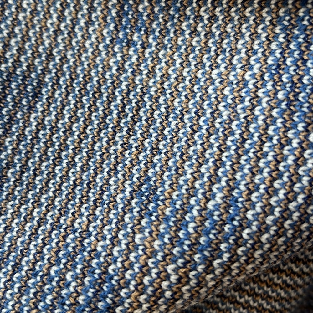 New-Handmade Sweater - Picture 6 of 7